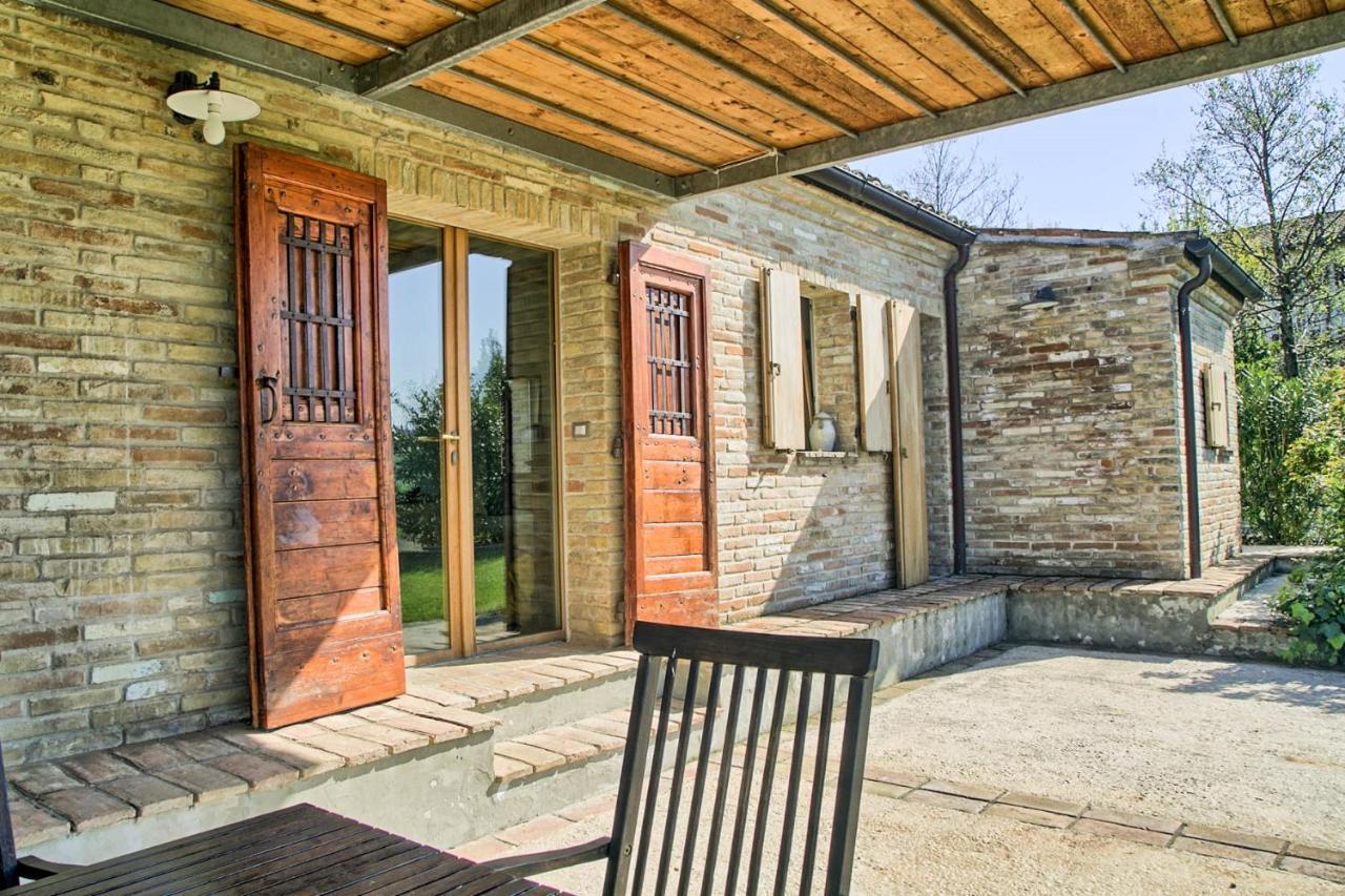 Casali Marchigiani - Ville Vacanza Private Con Piscina Ostra Exterior foto