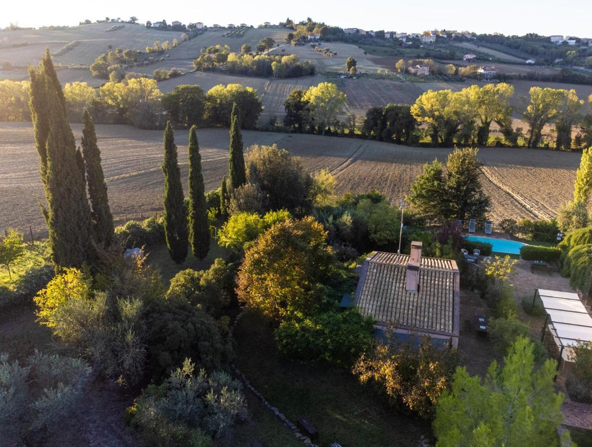 Casali Marchigiani - Ville Vacanza Private Con Piscina Ostra Exterior foto