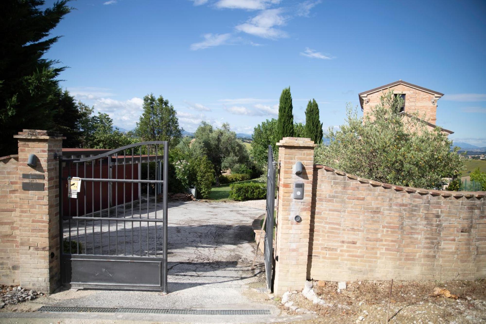 Casali Marchigiani - Ville Vacanza Private Con Piscina Ostra Exterior foto