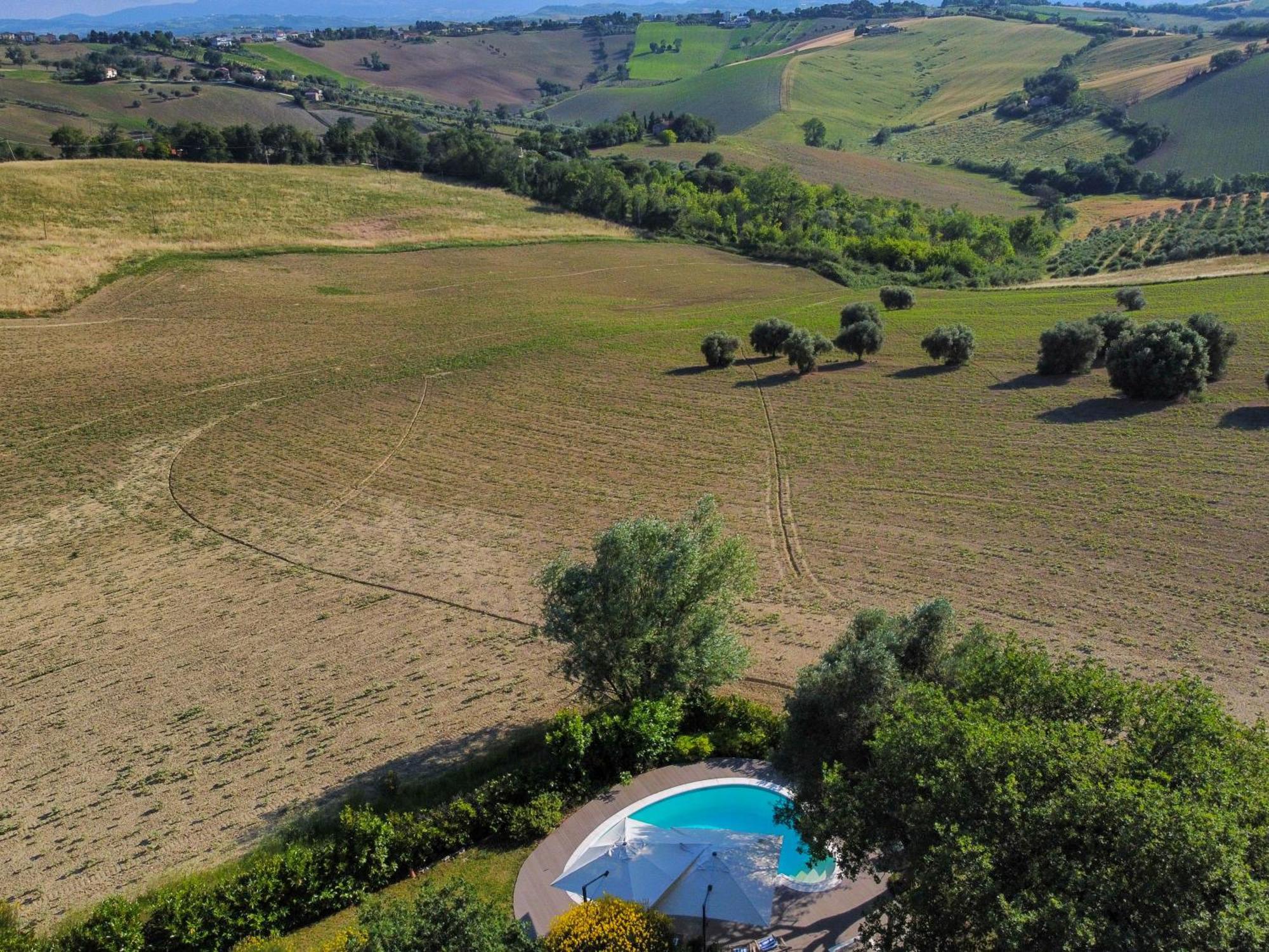 Casali Marchigiani - Ville Vacanza Private Con Piscina Ostra Exterior foto