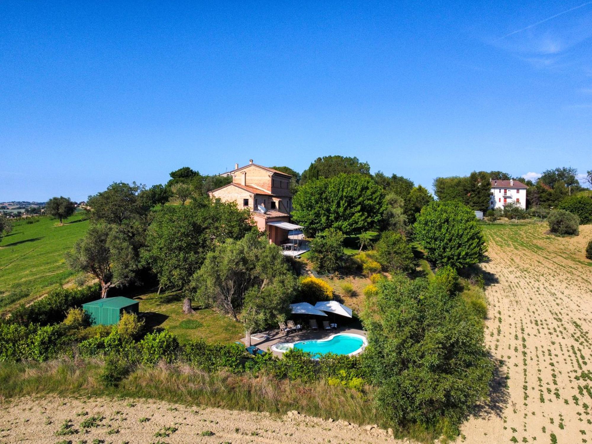 Casali Marchigiani - Ville Vacanza Private Con Piscina Ostra Exterior foto